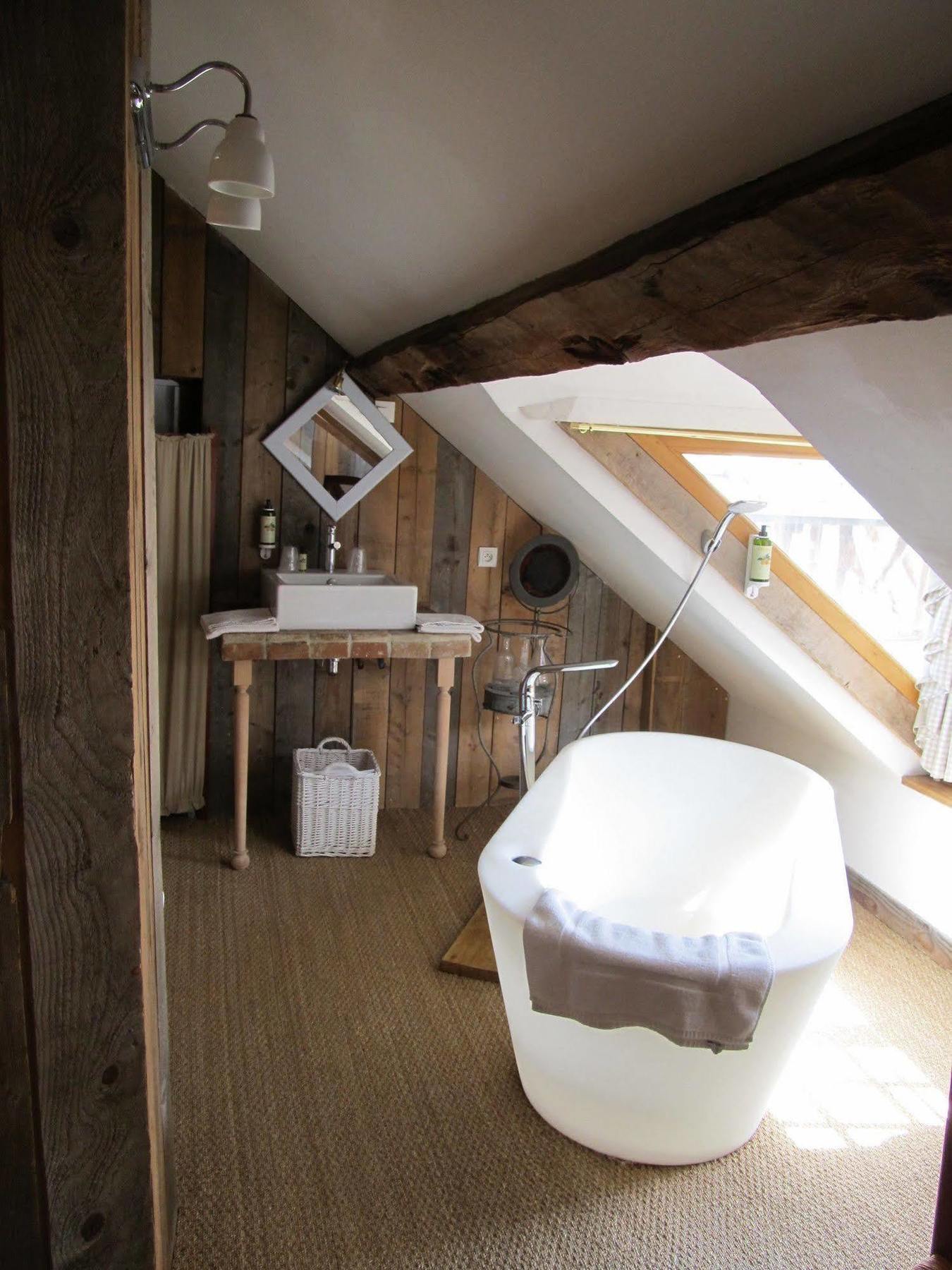 Chambres d'Hôtes A L'ecole Buissonniere Honfleur Exterior foto